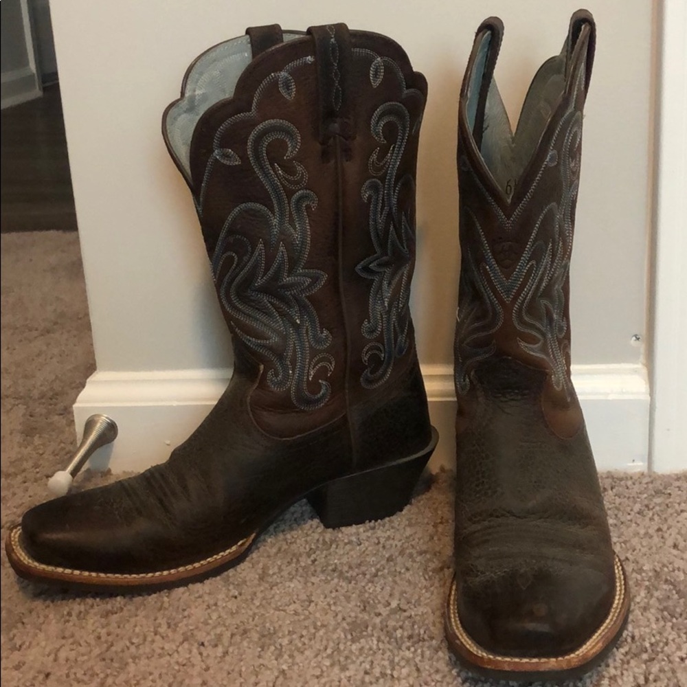 Ariat Women’s Legend Brown Rowdy Boots Size 6.5